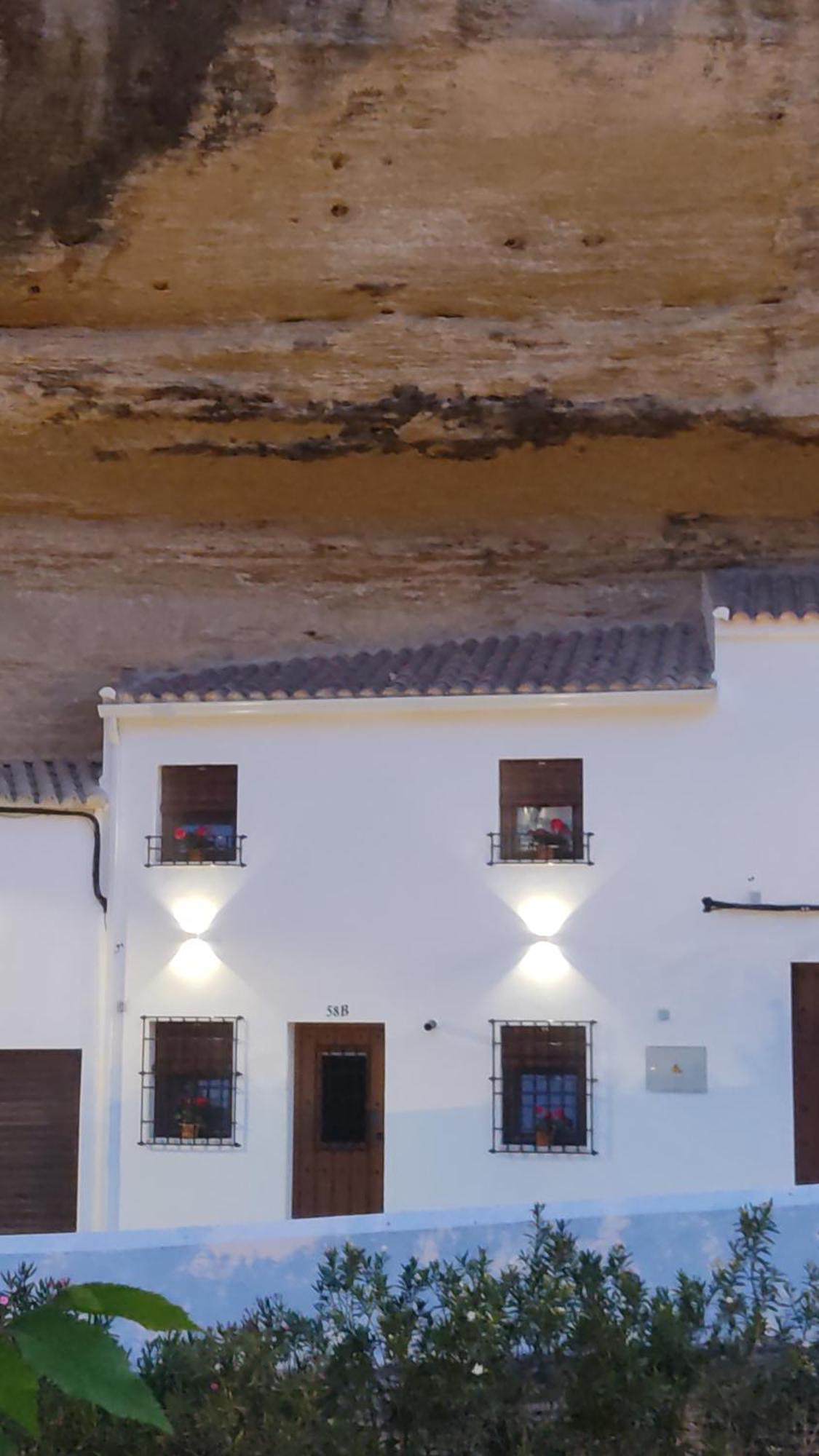 Casa Cueva Las Chicas Del Puente Setenil De Las Bodegas Номер фото