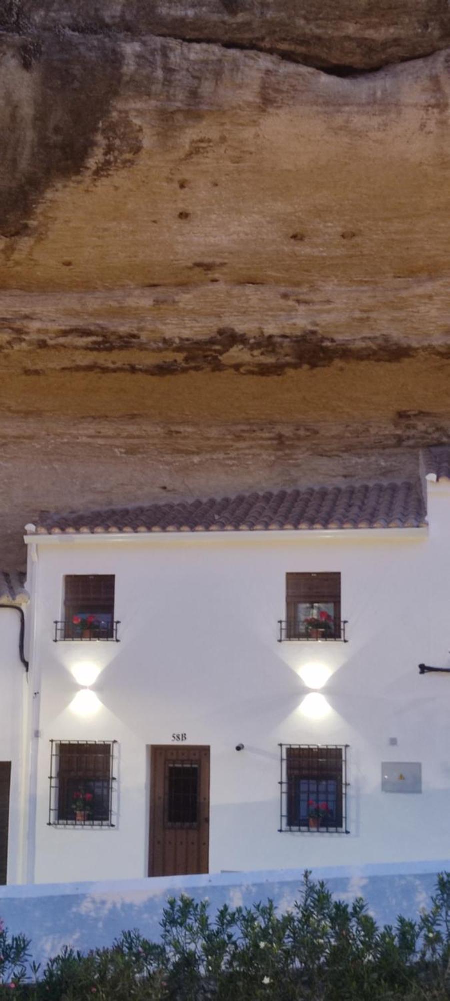 Casa Cueva Las Chicas Del Puente Setenil De Las Bodegas Номер фото